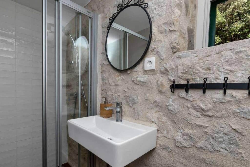 Holiday Home Marijana Заострог Экстерьер фото
